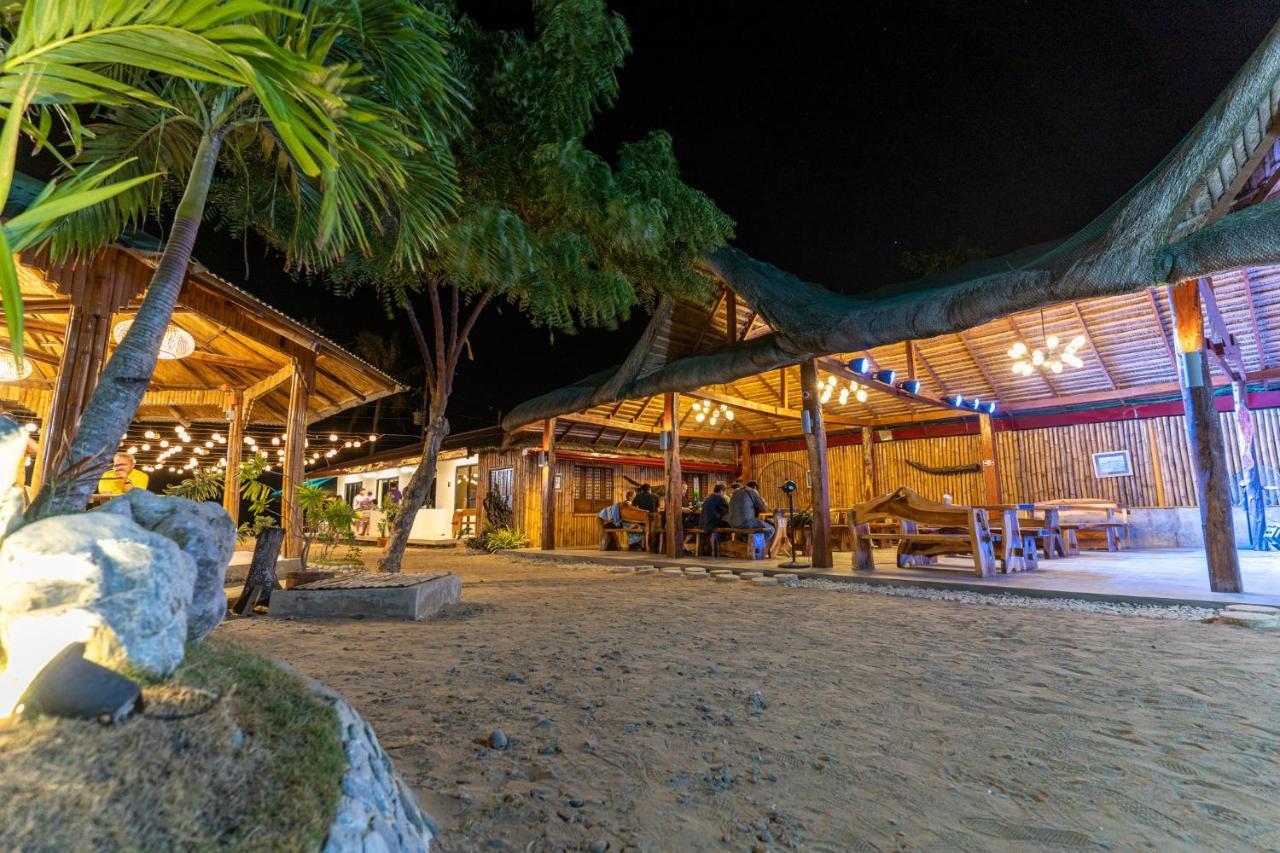 Bamboo Paraiso Resort At Bolo Beach Alaminos Exterior photo