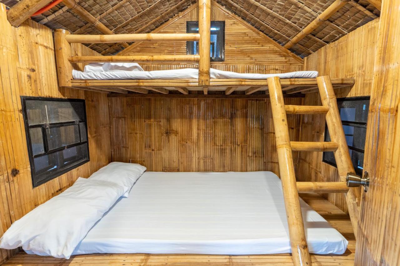 Bamboo Paraiso Resort At Bolo Beach Alaminos Exterior photo