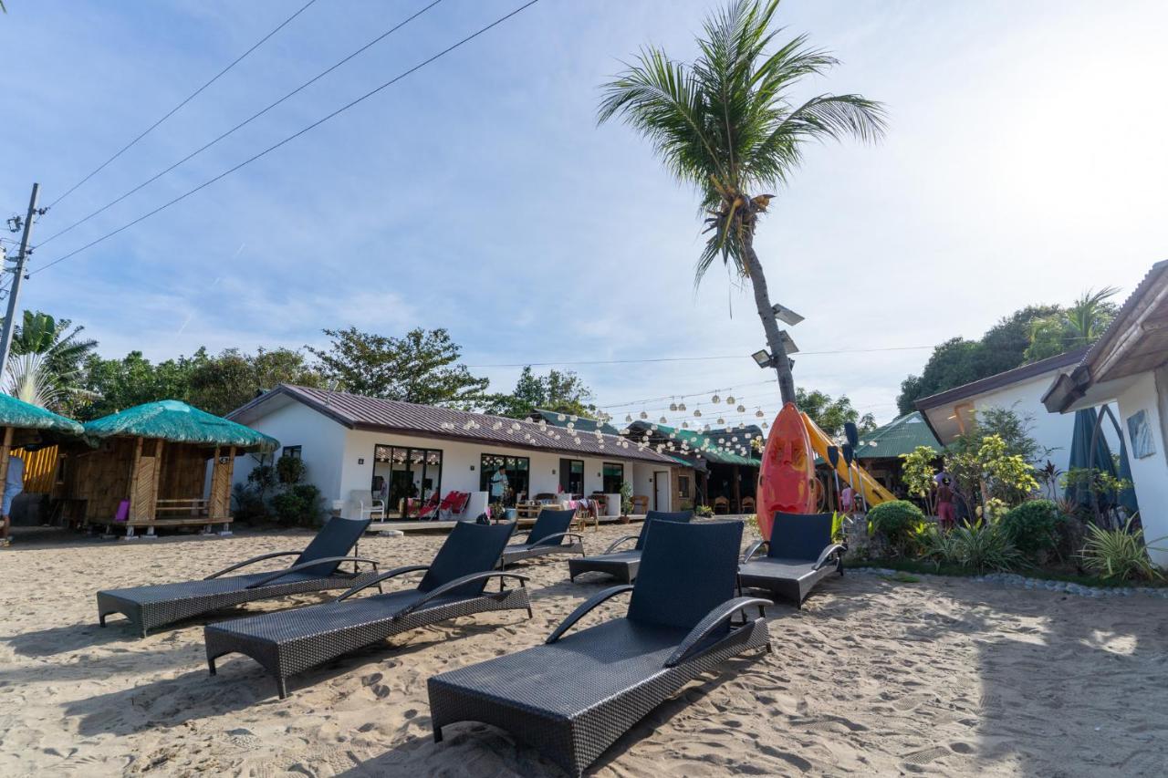 Bamboo Paraiso Resort At Bolo Beach Alaminos Exterior photo